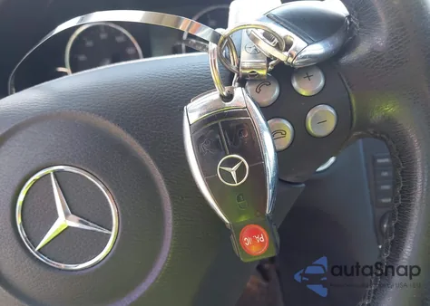 2007 Mercedes-Benz C 230 Sport z USA, uszkodzony, nr VIN WDBRF52H57F932321